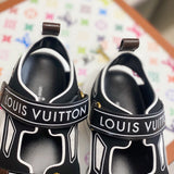 Full silhouette view of Louis Vuitton luxury piece style No.118
