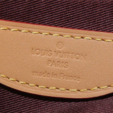  Polished shoulder bag carried on shoulder 10