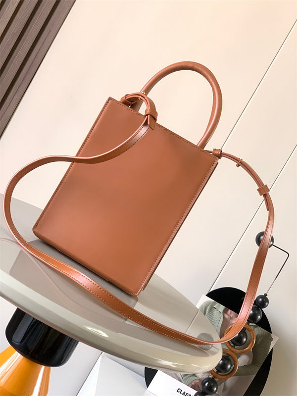Ziva's Charm handbag – angled view (36cm*28cm*7cm)