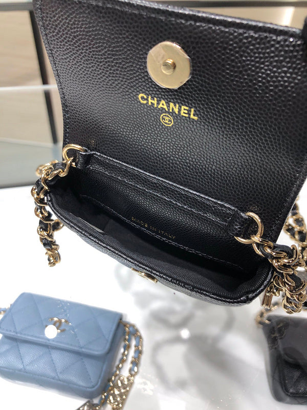 Zivas Charm Chic Craftsmanship Designer Handbag (Modern Wardrobe Staple) – Back View