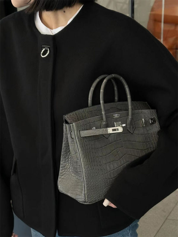  sophisticated shopper bag styled with outfit