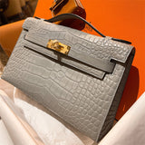  modern shoulder bag styled with outfit 48