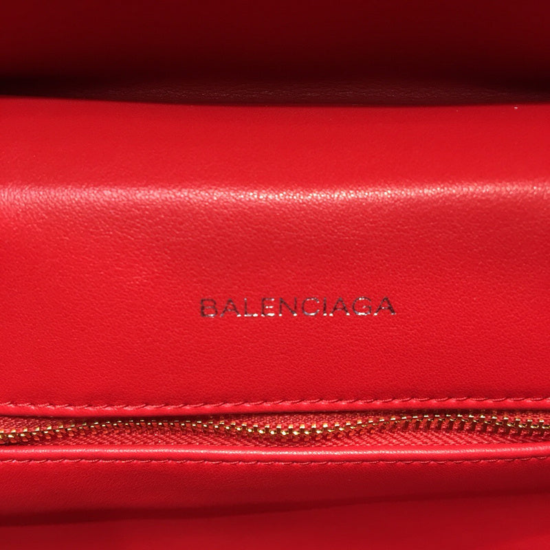 Structured Faux Leather Handbag - Modern Structured Build | Women's Fashion Handbag #789 - texture close-up (image 9) of designer-inspired handbag