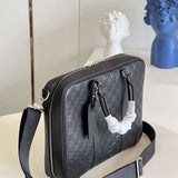 Handle and strap detail of modern elevated women's handbag – women's luxury handbag