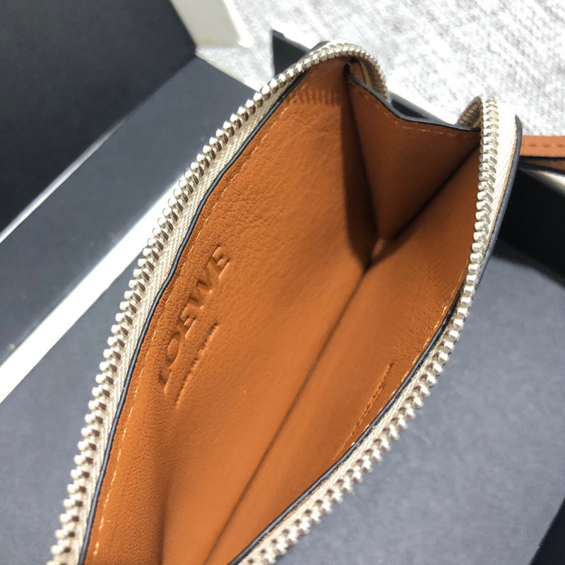 Ziva's Charm handbag – product shot (Standard Size)