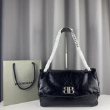 Zivas Charm Timeless Appeal Fashion Handbag (Thoughtfully Structured Design) – Styled Look