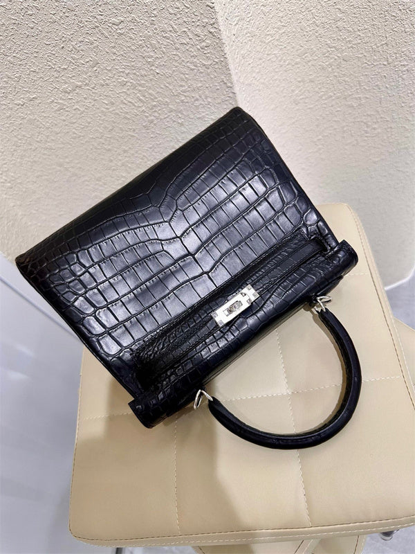  Refined satchel front view 25