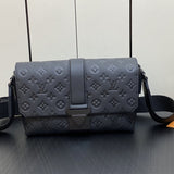  shopper bag interior and compartment view