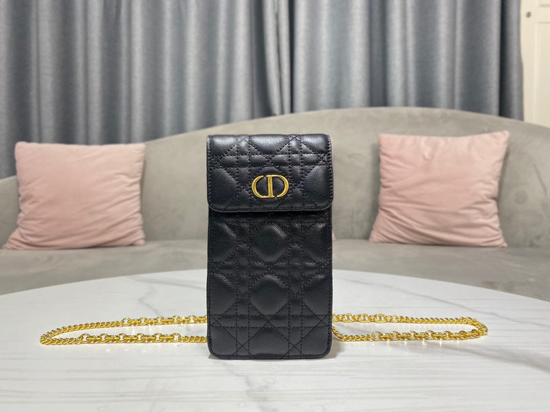 Close-up detail of chic refined women's handbag – women's luxury accessory