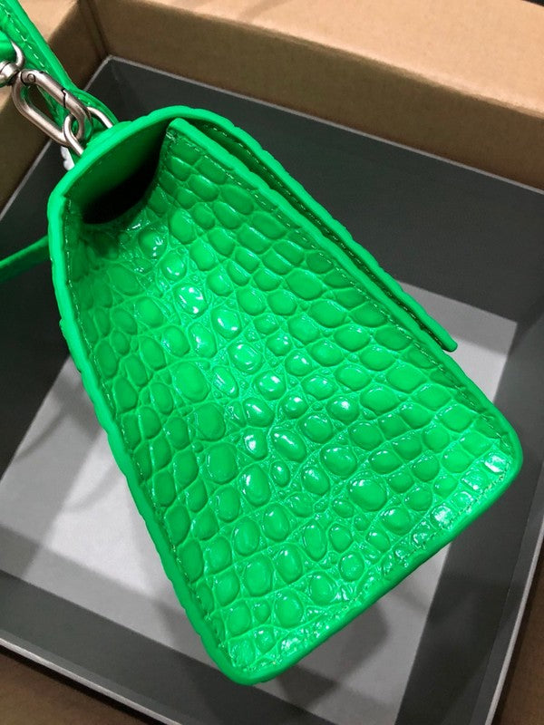 Zivas Charm Understated Luxury Statement Handbag (Refined Practical Design) – Full Silhouette