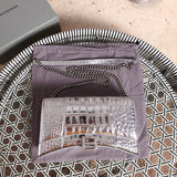 Front view of chic modern women's handbag – women's luxury accessory