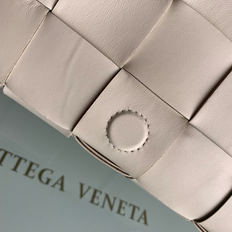 Elegant Vegan Leather Handbag - Chic Everyday Appeal | Women's Statement Accessory #1748 - back view (image 4) of designer-inspired handbag