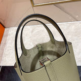  everyday bag interior and compartment view 45