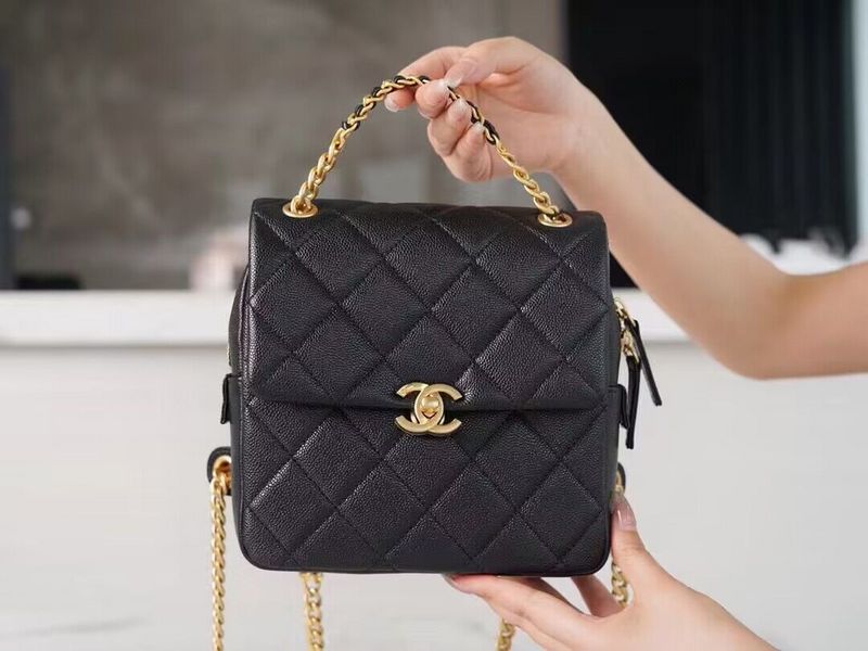 mid purse view 2