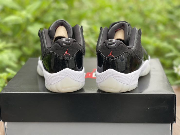 Nike Men's & Women's Luxury Low-Top Trainers — Style 225 angle view