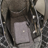  spacious purse view 6