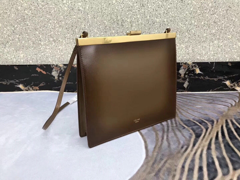 Side profile of premium classic women's handbag – women's premium purse
