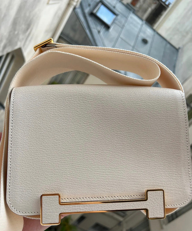 Side view of crisp structured handbag