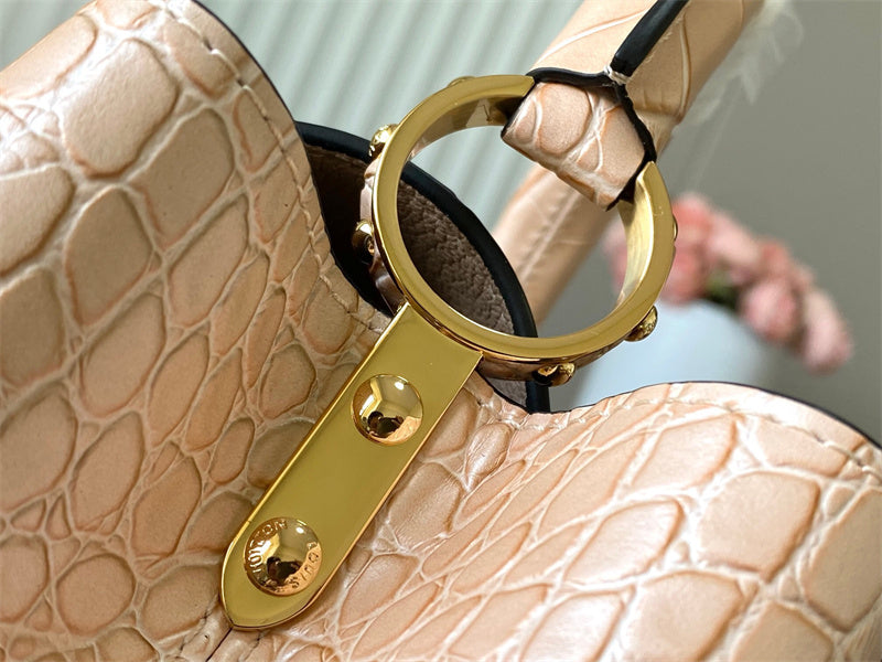  Smart everyday bag carried on shoulder 28