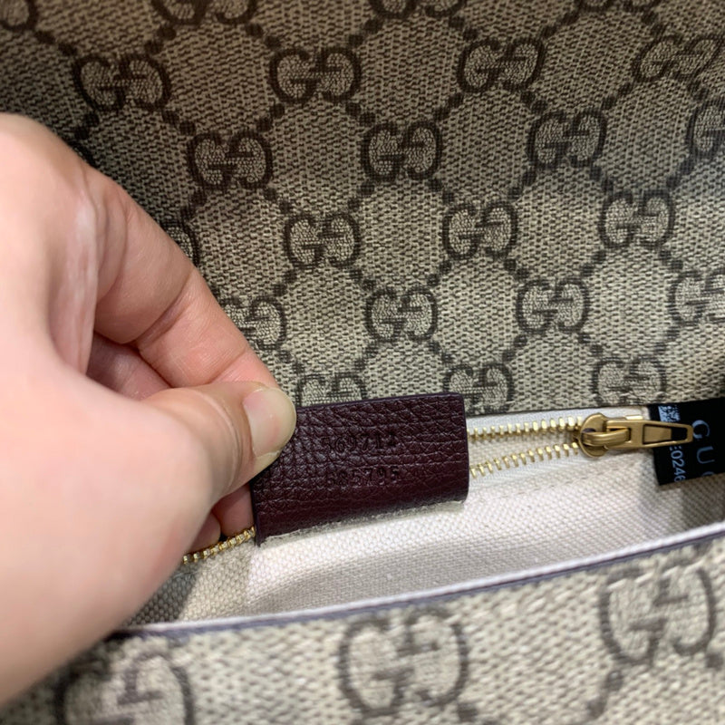 Chic Vegan Leather Handbag - Sleek Minimalist Lines | Women's Statement Accessory #584 - texture close-up (image 9) of designer-inspired handbag