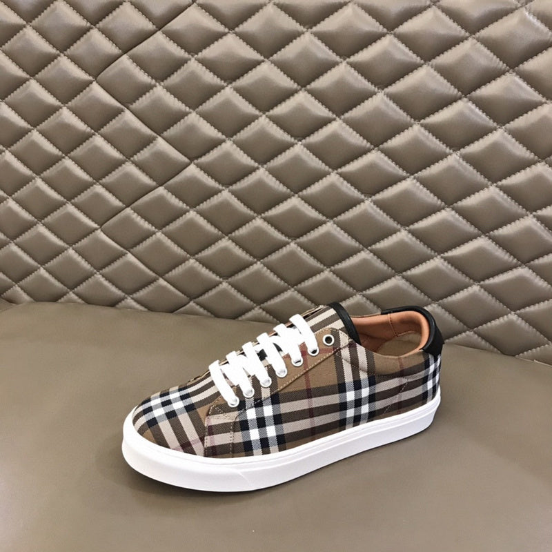 Burberry shoes Style 279 - back heel detail