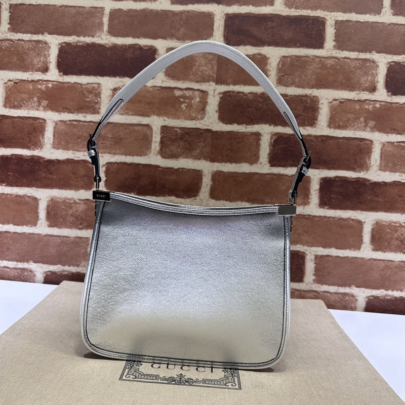 Side profile of classic refined women's handbag – women's everyday handbag