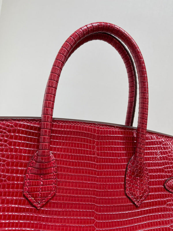 Interior view of graceful premium bag