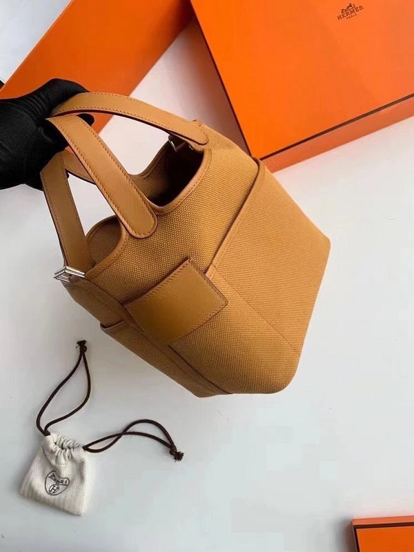 Smart bag shown from front angle