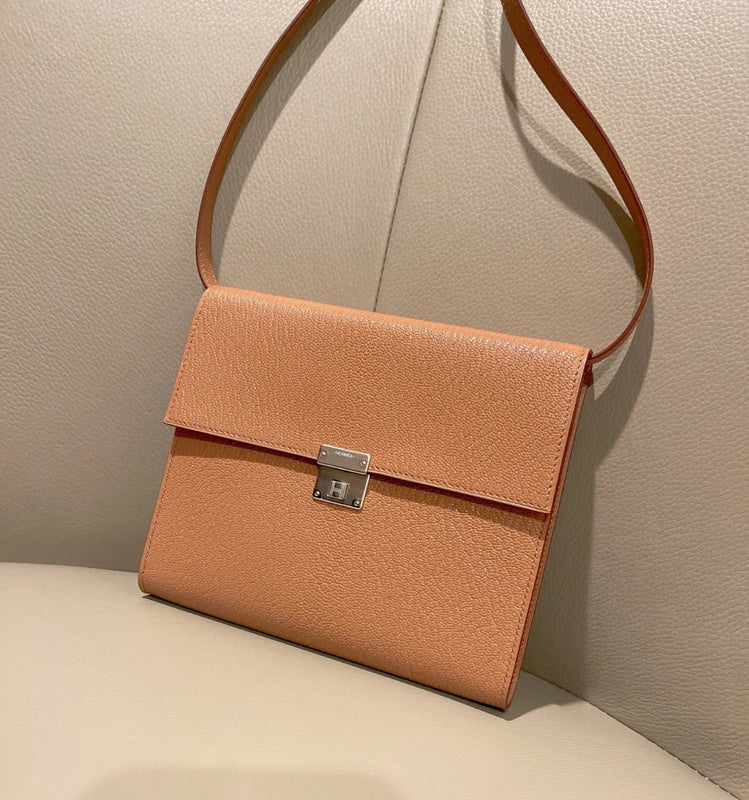 Interior view of timeless premium bag