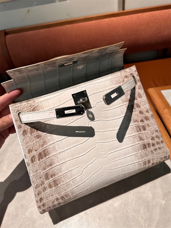 Versatile bag shown from front angle