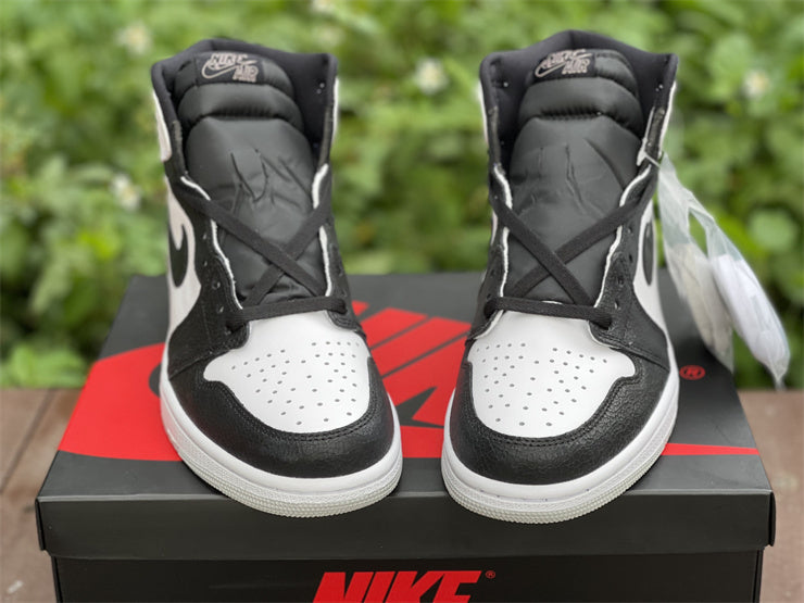 Nike Men's & Women's Iconic Street Trainers — Style 263 back view