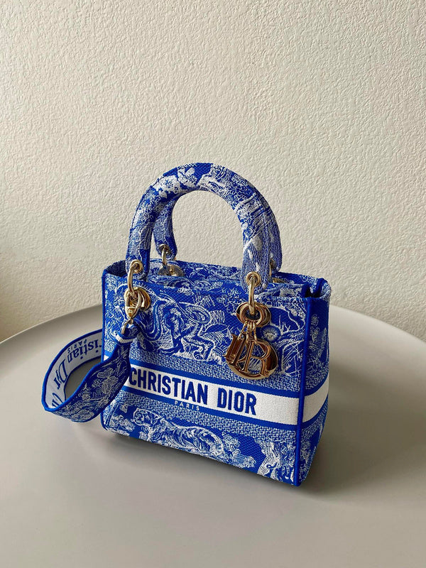 Interior view of refined sleek women's handbag – women's designer-style accessory