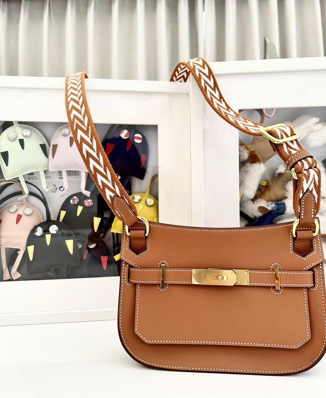 Modernist bag shown from front angle