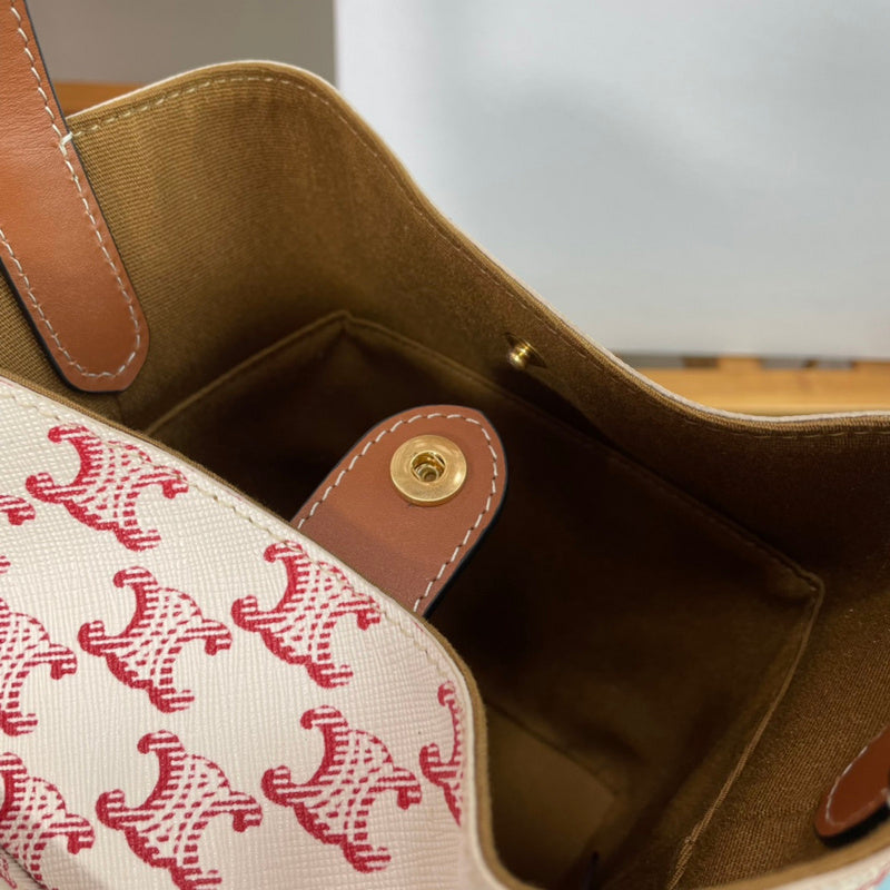Close-up detail of modern classic women's handbag – women's designer-style accessory