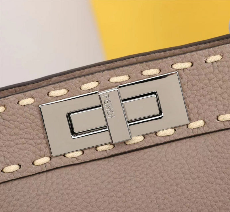 Ziva's Charm handbag – close-up view (Standard Size)