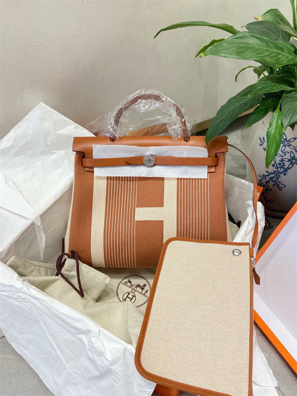  Everyday shopper bag carried on shoulder 28