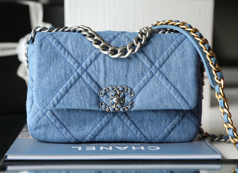  women's handbag, mid design, view 7