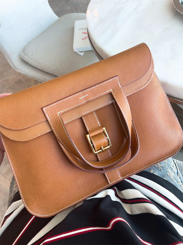  handbag interior and compartment view 9
