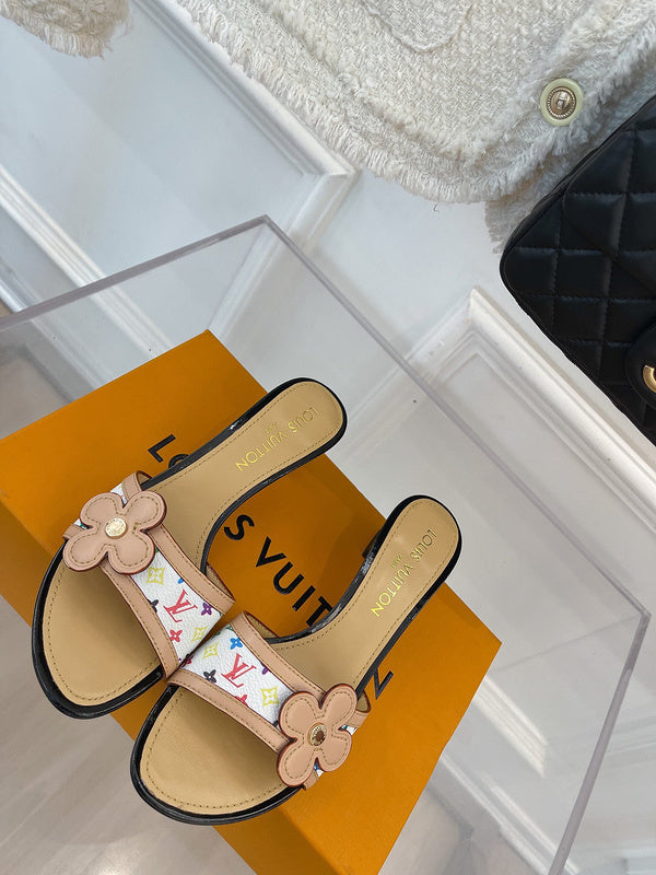 Louis Vuitton Beige Bow-Detail Flats - Side Profile View