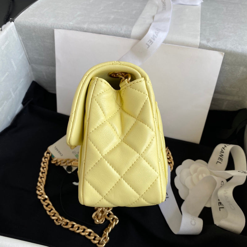 Zivas Charm Elevated Essentials Fashion Handbag (Versatile Style Statement) – Angled View