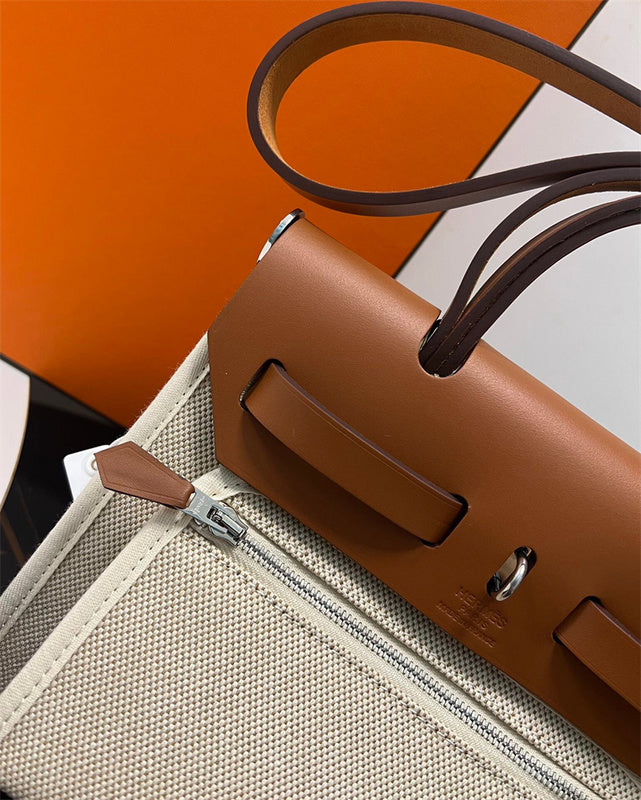  handbag interior and compartment view 27