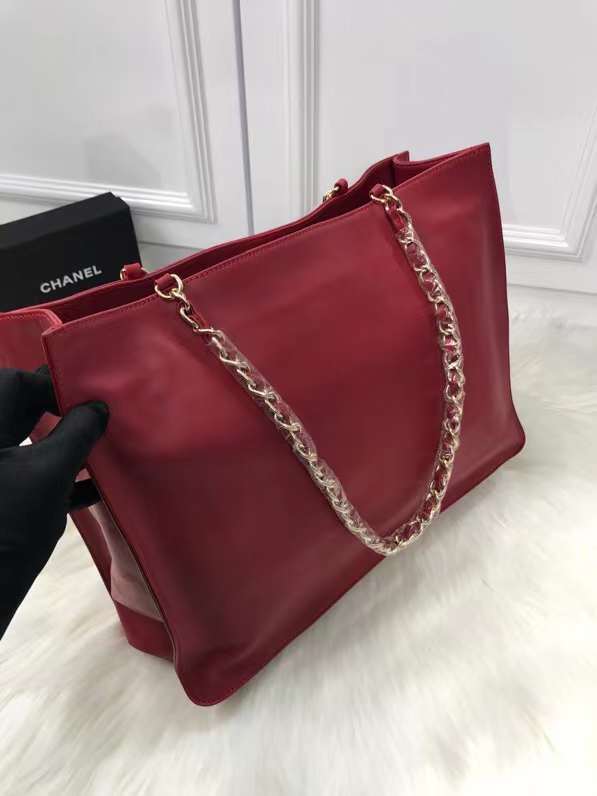 Zivas Charm Classic Sensibility Fashion Handbag (Everyday Luxury Essential) – Detail View