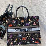 Side profile of classic sleek women's handbag – women's everyday handbag