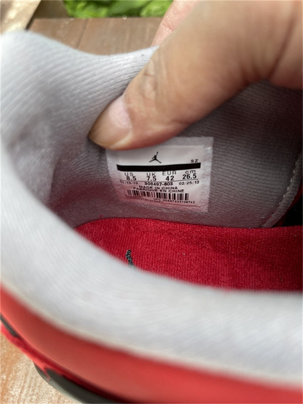 Nike Men's & Women's Designer Low-Top Shoes — Style 257 close-up view