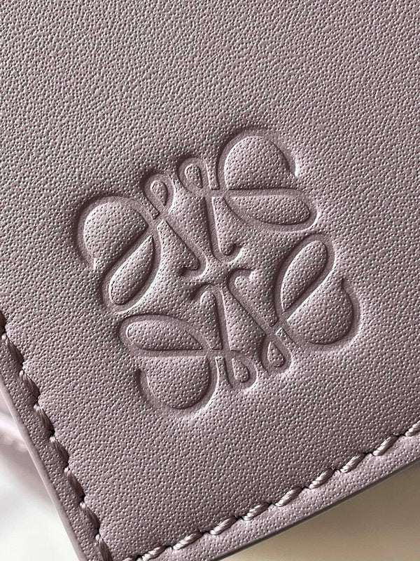 Ziva's Charm handbag – back view (25cm*10.5cm*16cm)