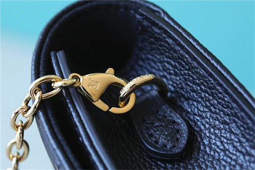  modern crossbody bag detail view showing craftsmanship 8