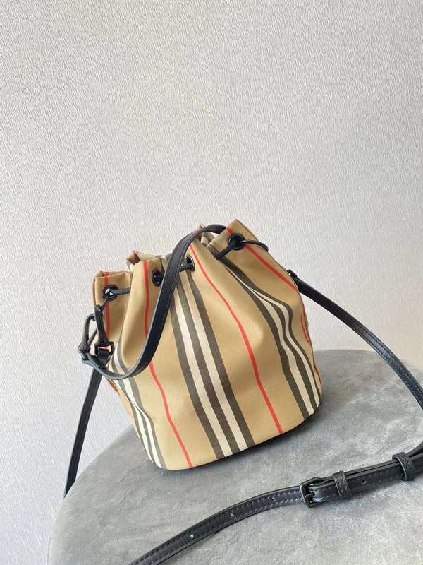 Ziva's Charm handbag – close-up view (one versatile size)
