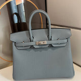  Refined structured bag carried on shoulder 10