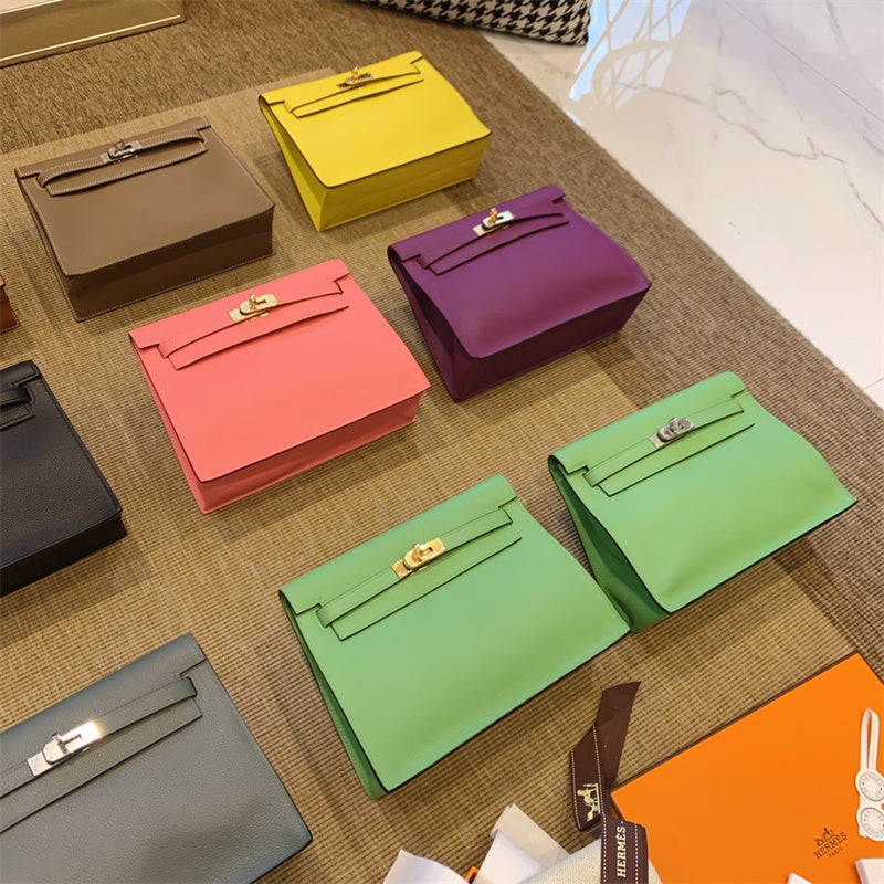  Timeless crossbody bag front view 19