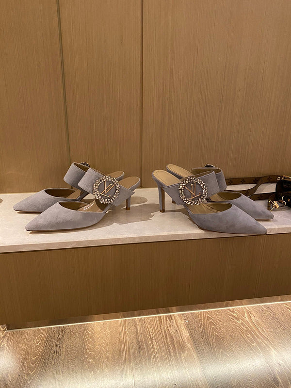 Louis Vuitton shoes Style 273 - top view showing design